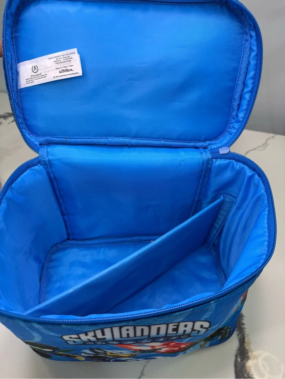 Skylanders Swap Force Blue Travel Tote Storage Bag With 11 Figurines